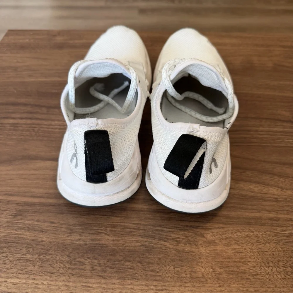 On Running On Cloudeasy, Undyed-White/Black - Picture 4 of 7